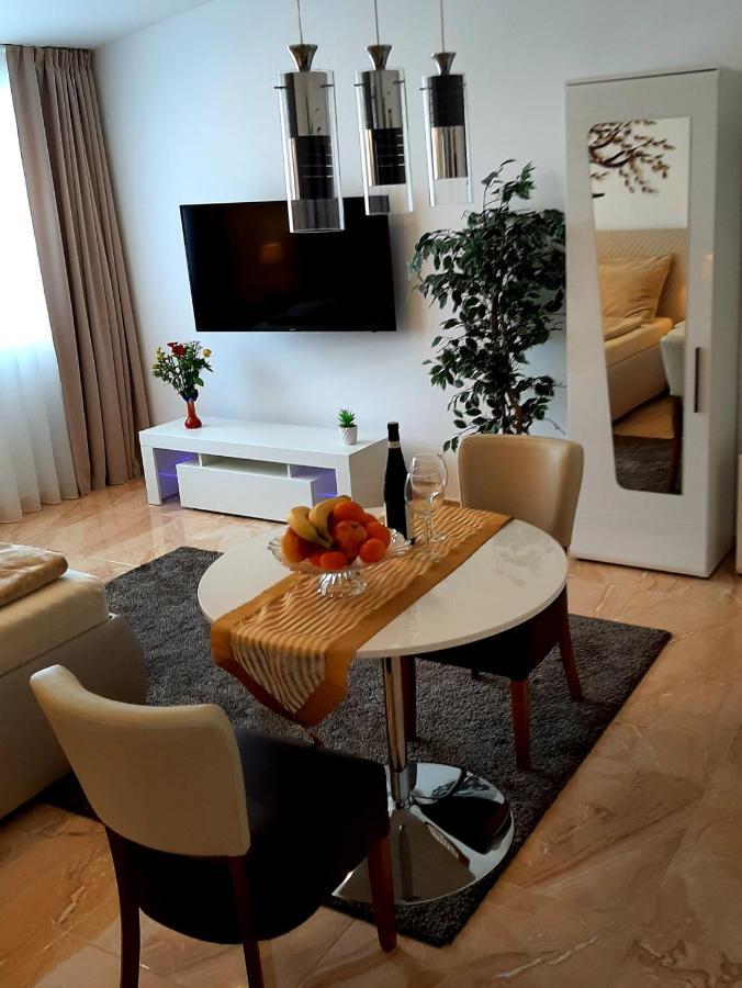 Nobless Apartments Holedna ברנו מראה חיצוני תמונה