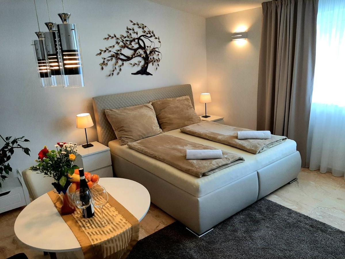 Nobless Apartments Holedna ברנו מראה חיצוני תמונה