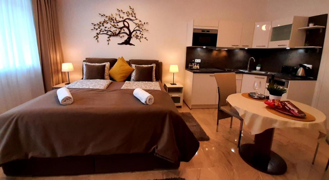 Nobless Apartments Holedna ברנו מראה חיצוני תמונה