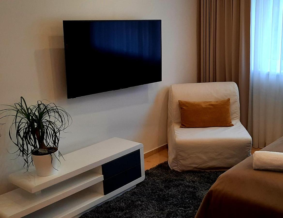 Nobless Apartments Holedna ברנו מראה חיצוני תמונה